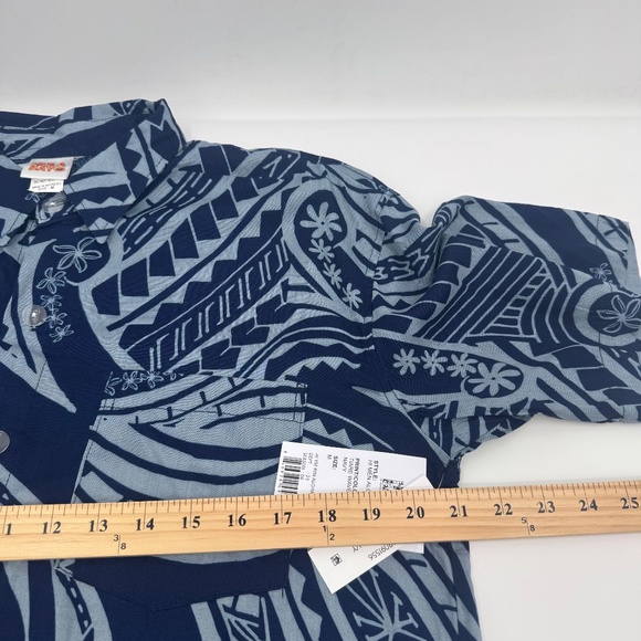 Hula Bay Hawaiian Shirt Men Medium NEW Blue Button Up Short Sleeve Rayon Tribal - Picture 9 of 11